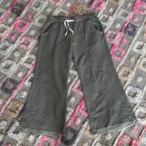 Sundry Size 1 Green Pants